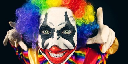 Jak vznikli hororoví klauni: od veselého baviče k noční můře